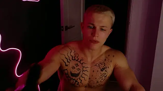 James  Noah online show from October 25, 9:53 pm