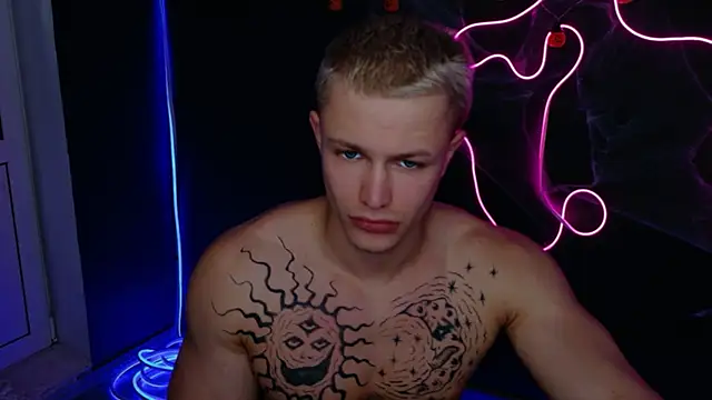 James  Noah online show from November 1, 9:50 pm