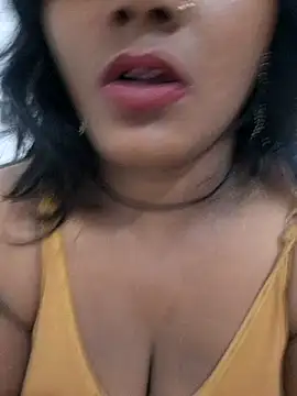 Rashmi Pathak online show from September 17, 5:53 am