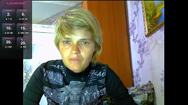 Snapshot of SaraSnow_ chatting on September 22, 5:37 pm SaraSnow online show from September 22, 5:37 pm