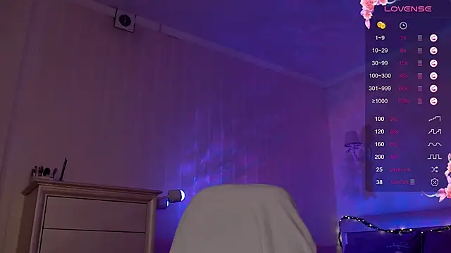 Leila Vanilla online show from October 9, 5:11 pm