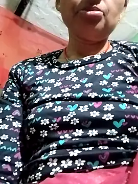 Snapshot of KIRTI12_HOT chatting on October 9, 3:54 pm KIRTI12 HOT online show from October 9, 3:54 pm