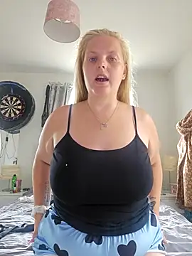 Snapshot of Dolliejayxx chatting on September 16, 12:06 pm Dolliejayxx online show from September 16, 12:06 pm