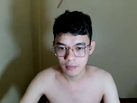 keirflorianxx online show from October 11, 7:56 pm