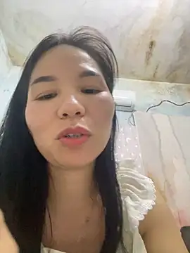 Snapshot of xiaonan- chatting on November 7, 2:28 pm xiaonan- online show from November 7, 2:28 pm