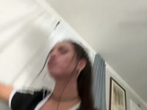 icy pisces online show from February 22, 7:40 am