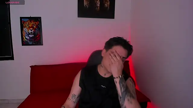 PeytonBox online show from September 10, 12:05 pm