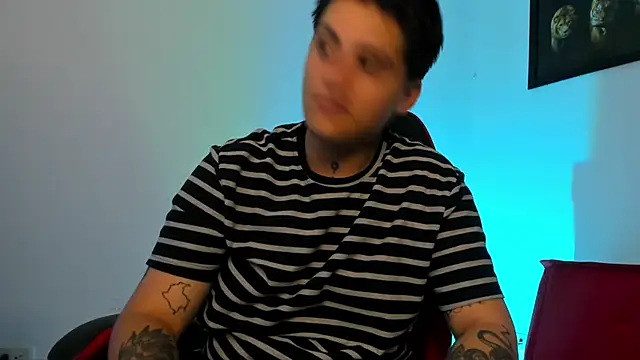 PeytonBox online show from October 15, 11:32 am