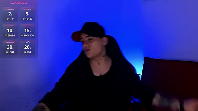 PeytonBox online show from November 10, 11:31 am