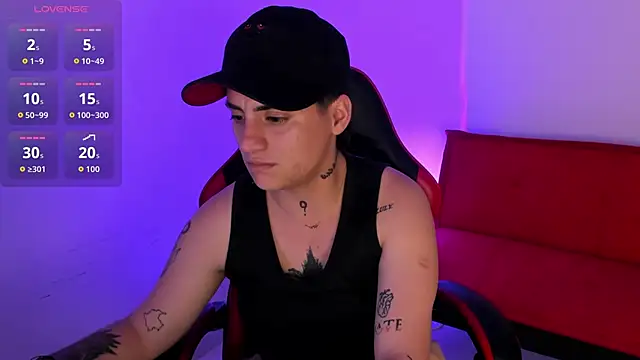 PeytonBox online show from November 15, 3:04 am