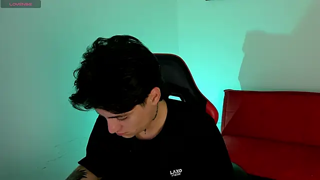 PeytonBox online show from November 21, 11:42 am