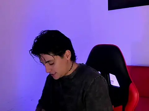 PeytonBox online show from November 29, 11:35 am