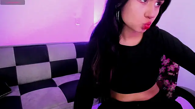 GwenHazel online show from October 7, 11:29 am