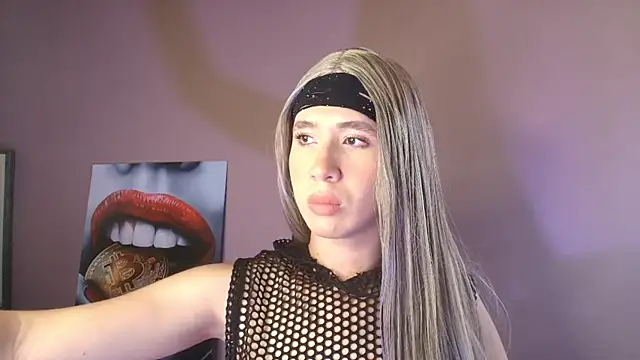 Snapshot of Electra_Gosselin chatting on December 13, 10:26 pm Electra Gosselin online show from December 13, 10:26 pm