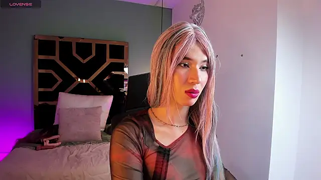 Snapshot of Electra_Gosselin chatting on February 4, 2:28 am Electra Gosselin online show from February 4, 2:28 am