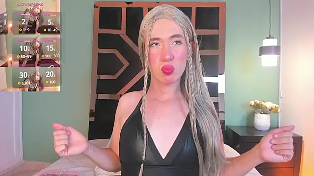 Snapshot of Electra_Gosselin chatting on February 13, 3:57 am Electra Gosselin online show from February 13, 3:57 am