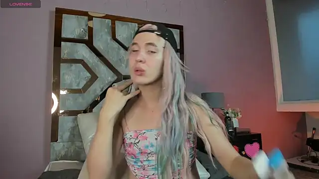 Snapshot of Electra_Gosselin chatting on February 28, 11:06 pm Electra Gosselin online show from February 28, 11:06 pm