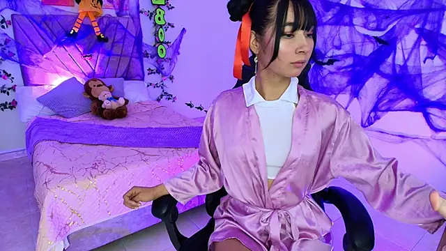 candy kitt7 online show from October 13, 2:17 pm