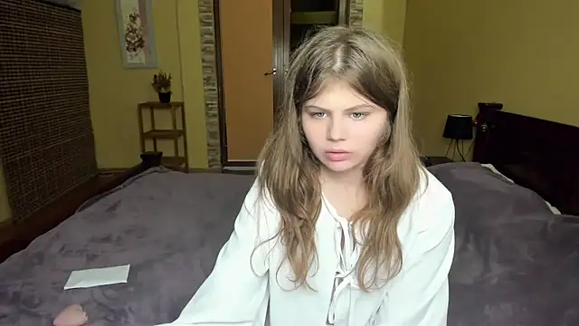 Snapshot of Lilly_Jess chatting on September 11, 5:24 pm Lilly Jess online show from September 11, 5:24 pm