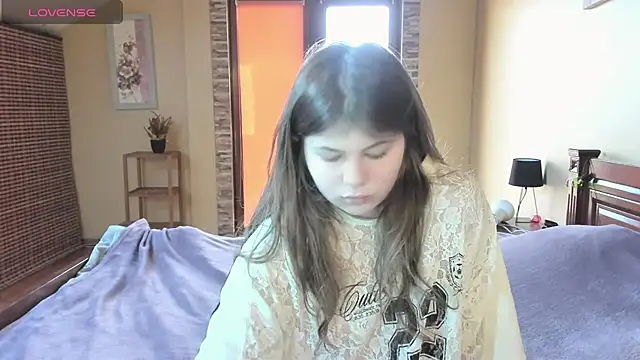 Snapshot of Lilly_Jess chatting on October 19, 7:53 am Lilly Jess online show from October 19, 7:53 am