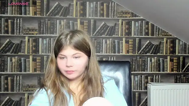 Snapshot of Lilly_Jess chatting on November 6, 7:37 pm Lilly Jess online show from November 6, 7:37 pm