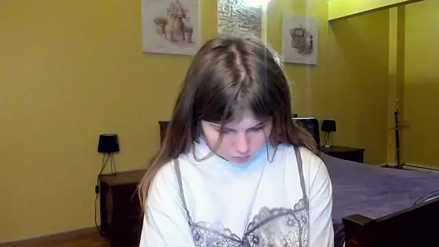 Snapshot of Lilly_Jess chatting on November 15, 2:24 pm Lilly Jess online show from November 15, 2:24 pm