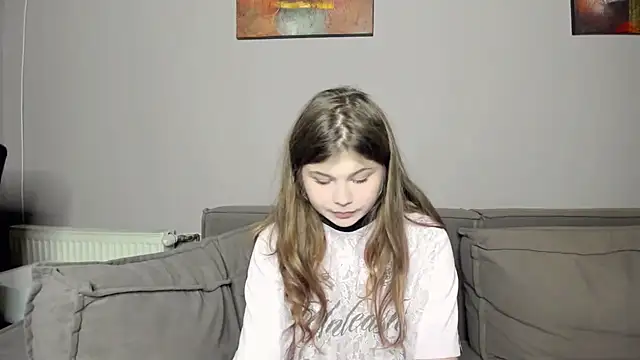 Snapshot of Lilly_Jess chatting on November 23, 7:24 pm Lilly Jess online show from November 23, 7:24 pm