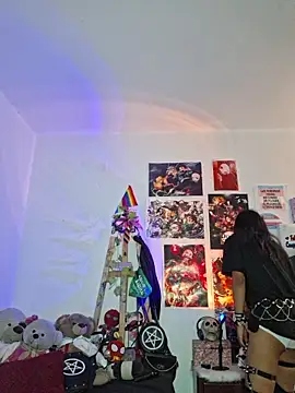 Snapshot of carolinerue chatting on October 11, 7:56 pm carolinerue online show from October 11, 7:56 pm