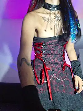 Snapshot of carolinerue chatting on November 3, 10:49 am carolinerue online show from November 3, 10:49 am