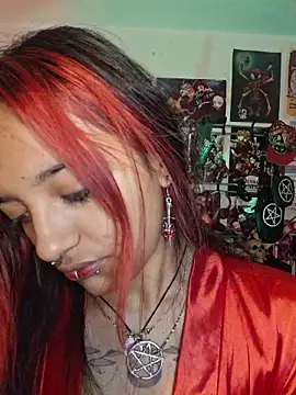 carolinerue online show from February 16, 1:18 pm