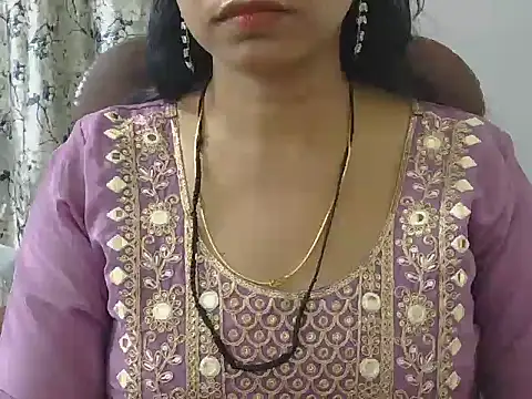 MISS SOMIYA online show from April 12, 4:23 pm