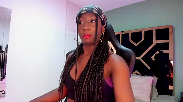 Snapshot of Madison_Monroe_ chatting on September 19, 11:33 am Madison Monroe online show from September 19, 11:33 am