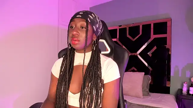 Snapshot of Madison_Monroe_ chatting on September 20, 11:33 am Madison Monroe online show from September 20, 11:33 am