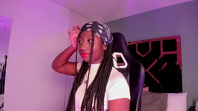 Snapshot of Madison_Monroe_ chatting on September 23, 11:35 am Madison Monroe online show from September 23, 11:35 am