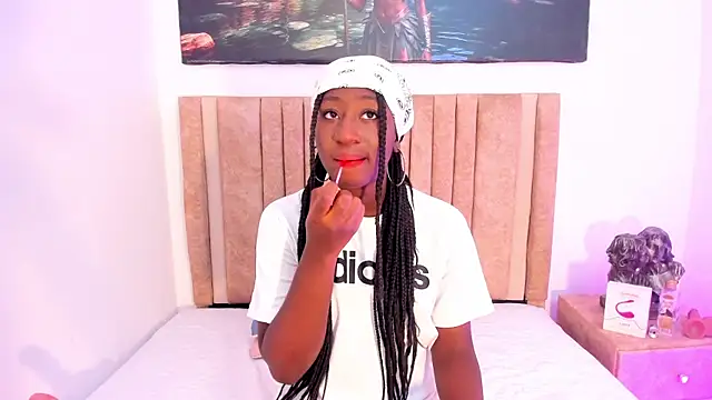 Snapshot of Madison_Monroe_ chatting on October 15, 12:16 pm Madison Monroe online show from October 15, 12:16 pm