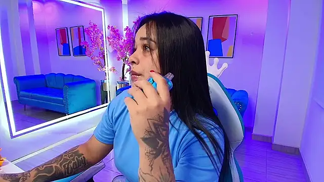 Black roseee online show from October 4, 3:59 am