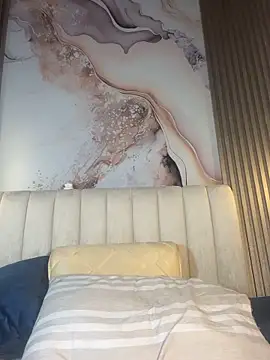 Dakota Evanns online show from November 6, 9:05 pm