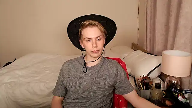 scottishtwink01 online show from September 11, 11:49 pm