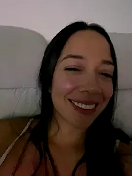 Snapshot of gaby_wild_fire chatting on October 6, 2:42 am gaby wild fire online show from October 6, 2:42 am