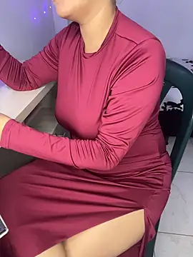 Snapshot of rhizanthella_ chatting on December 15, 9:08 pm rhizanthella online show from December 15, 9:08 pm