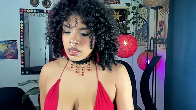 Snapshot of Raven_luv chatting on November 26, 11:39 pm Raven luv online show from November 26, 11:39 pm