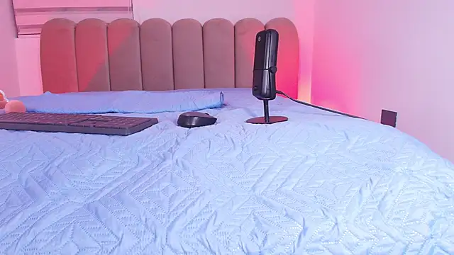 abbyrouss  online show from November 21, 3:05 am