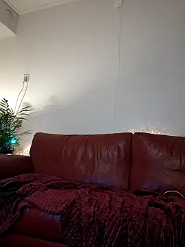 Snapshot of MazySunny chatting on November 24, 7:30 am MazySunny online show from November 24, 7:30 am