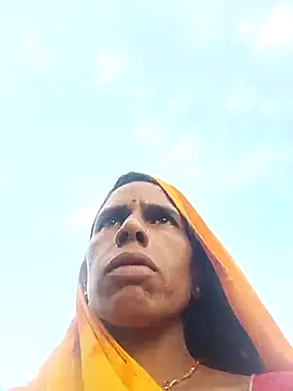 Snapshot of Sm_sanjna chatting on October 6, 11:07 am Sm sanjna online show from October 6, 11:07 am