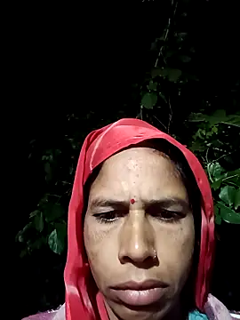 Snapshot of Sm_sanjna chatting on November 18, 10:47 pm Sm sanjna online show from November 18, 10:47 pm