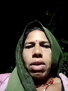 Snapshot of Sm_sanjna chatting on November 26, 10:33 pm Sm sanjna online show from November 26, 10:33 pm