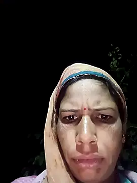 Snapshot of Sm_sanjna chatting on December 13, 11:21 pm Sm sanjna online show from December 13, 11:21 pm