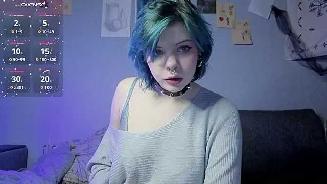 Snapshot of Alice_Zev chatting on October 20, 7:36 pm Alice Zev online show from October 20, 7:36 pm