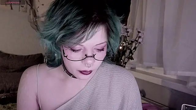 Snapshot of Alice_Zev chatting on October 27, 4:22 pm Alice Zev online show from October 27, 4:22 pm