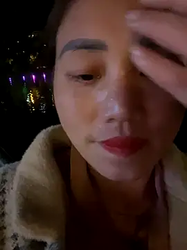 chipp-bong online show from September 9, 2:27 pm